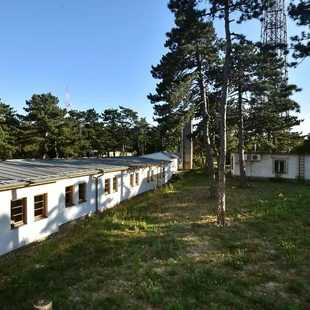 Rotter Lajos Turistahaz 招待所