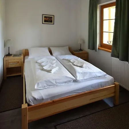 招待所 Rotter Lajos Turistahaz